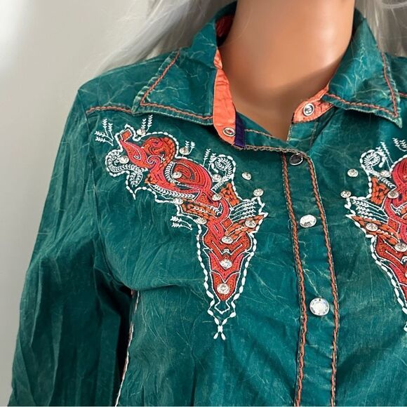 ROAR Western Embroidered Rhinestone Pearl Snap Shirt Roll Tab Sleeves Sz Medium - Picture 7 of 11